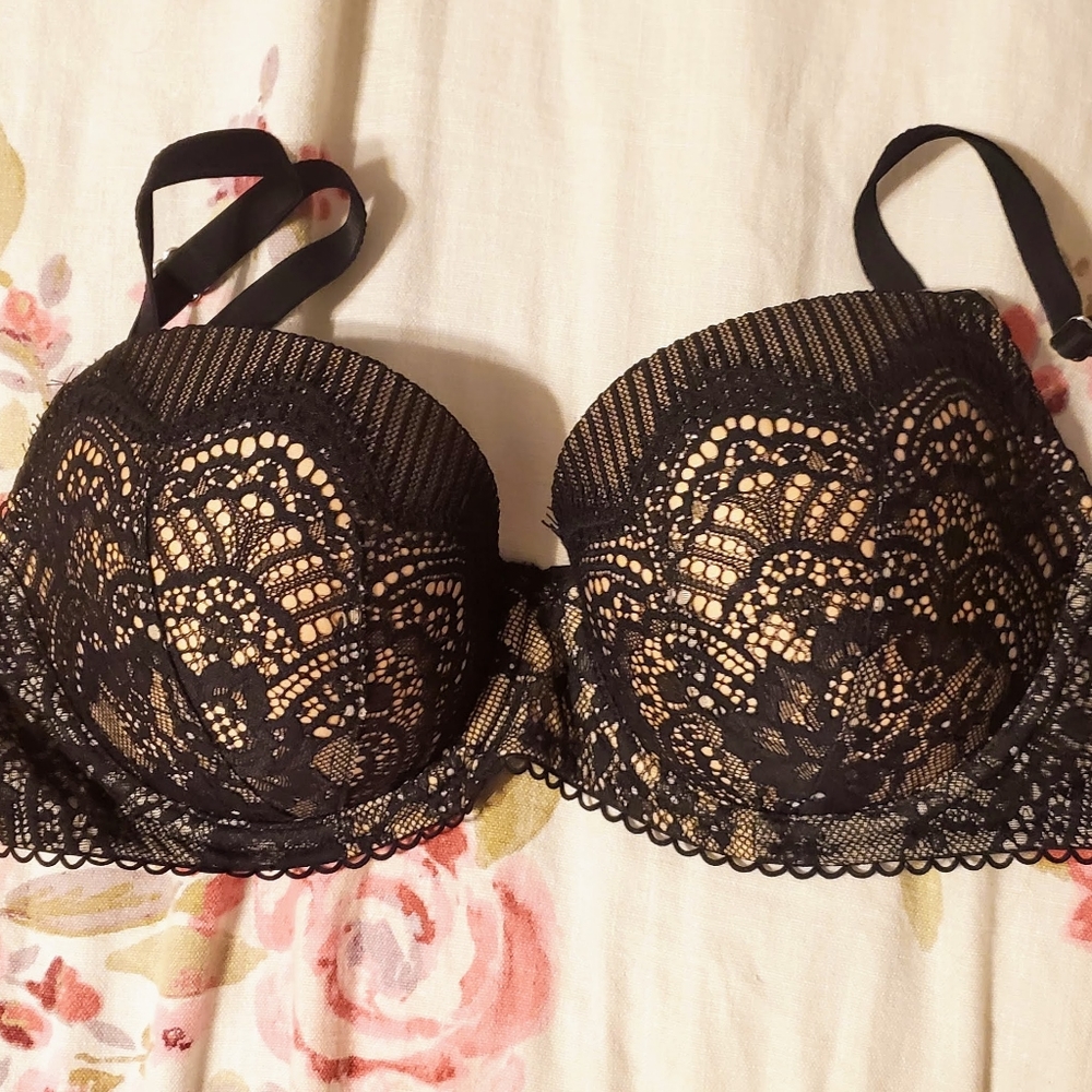 NWT Victoria Secret Dream Angel Bra